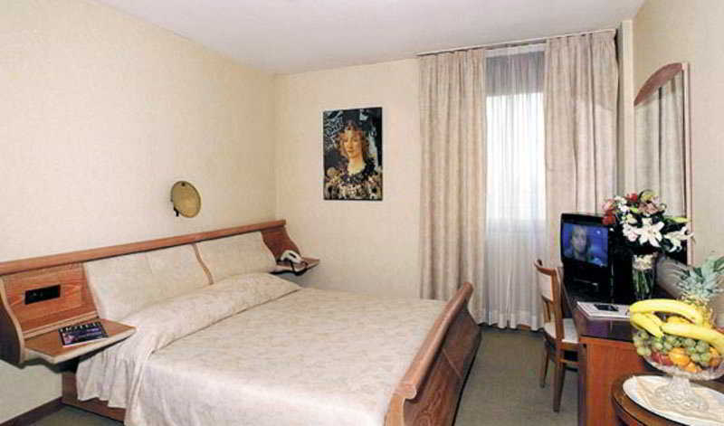 Toscana Ambassador Poggibonsi Exterior photo
